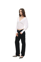 DEEP V-NECK SHIRRING TOP (WHITE)