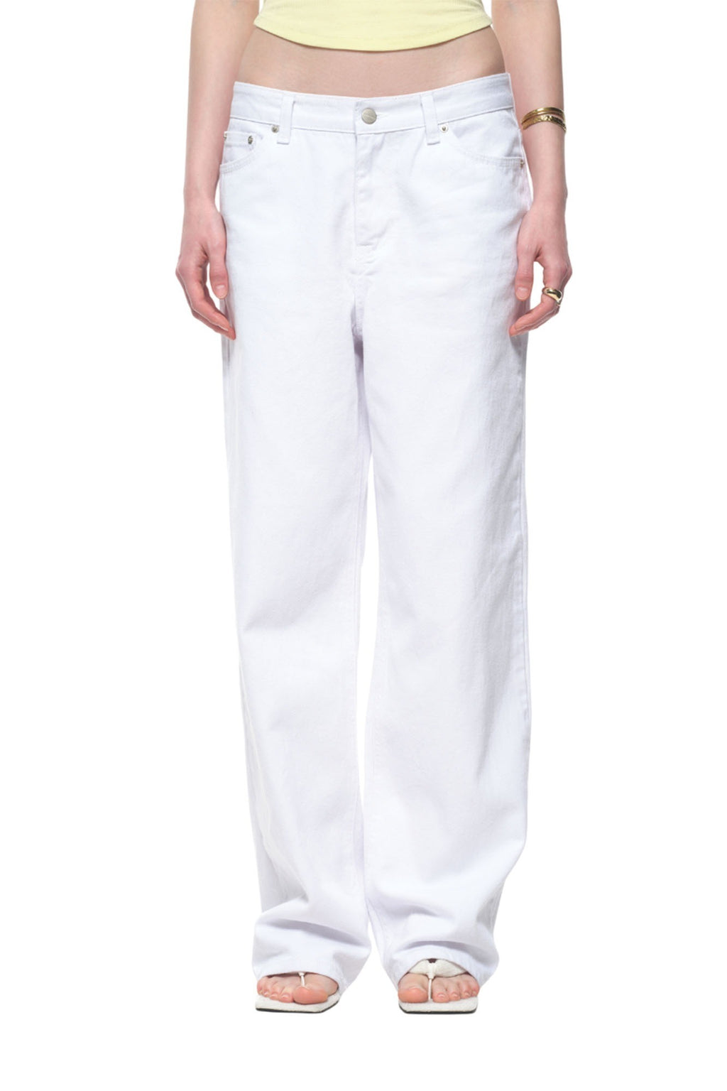 LOW RISE LOOSE-FIT JEANS (WHITE)
