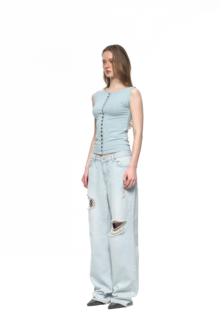 MOTHER OF PEARL BUTTON SLEEVELESS TOP (LIGHT BLUE)