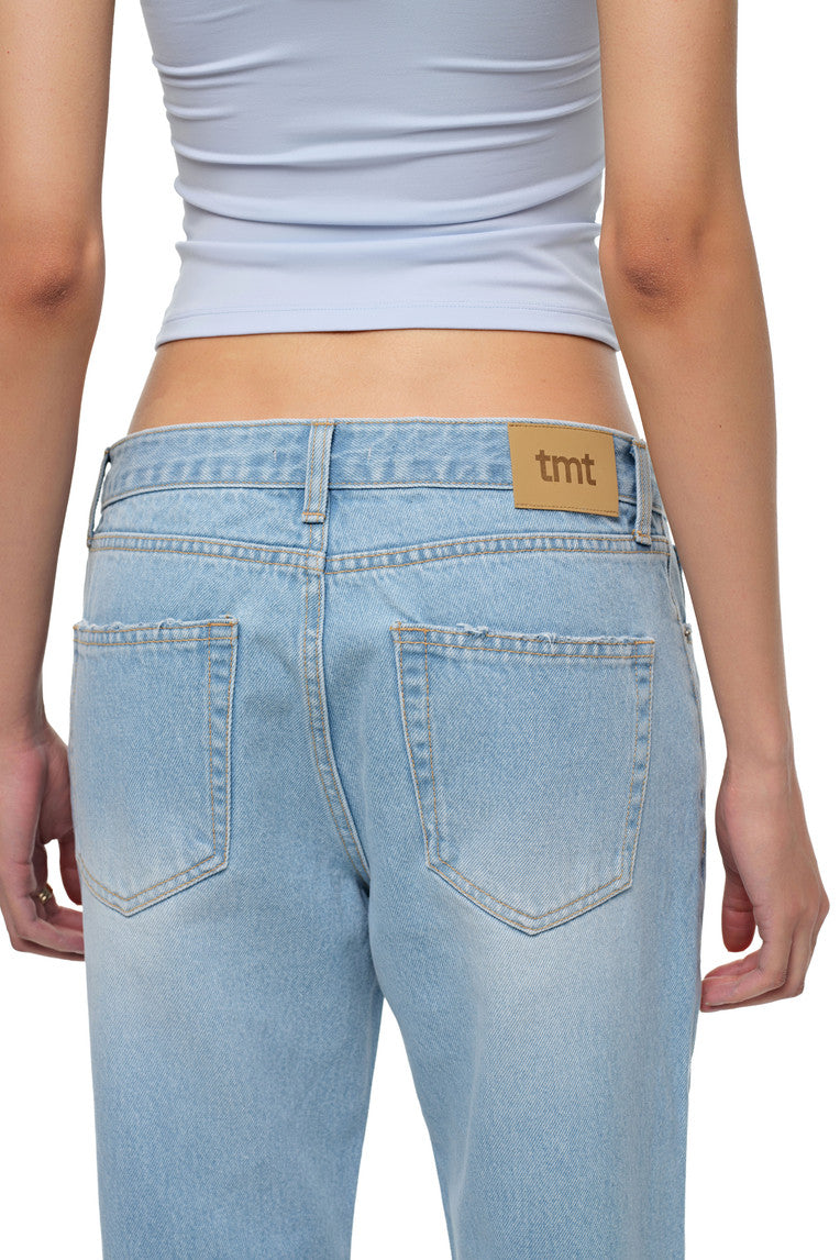 SLIM STRAIGHT-FIT JEANS (LIGHT BLUE)