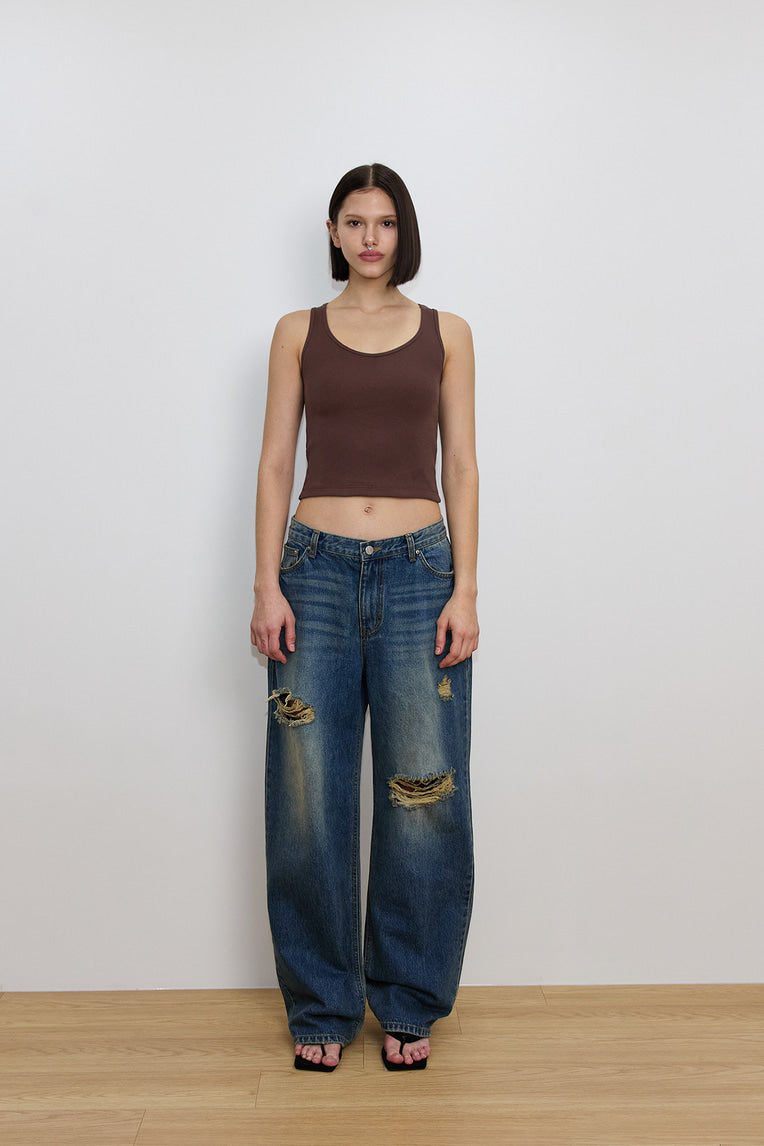 BASIC SLEEVELESS TOP (BROWN)