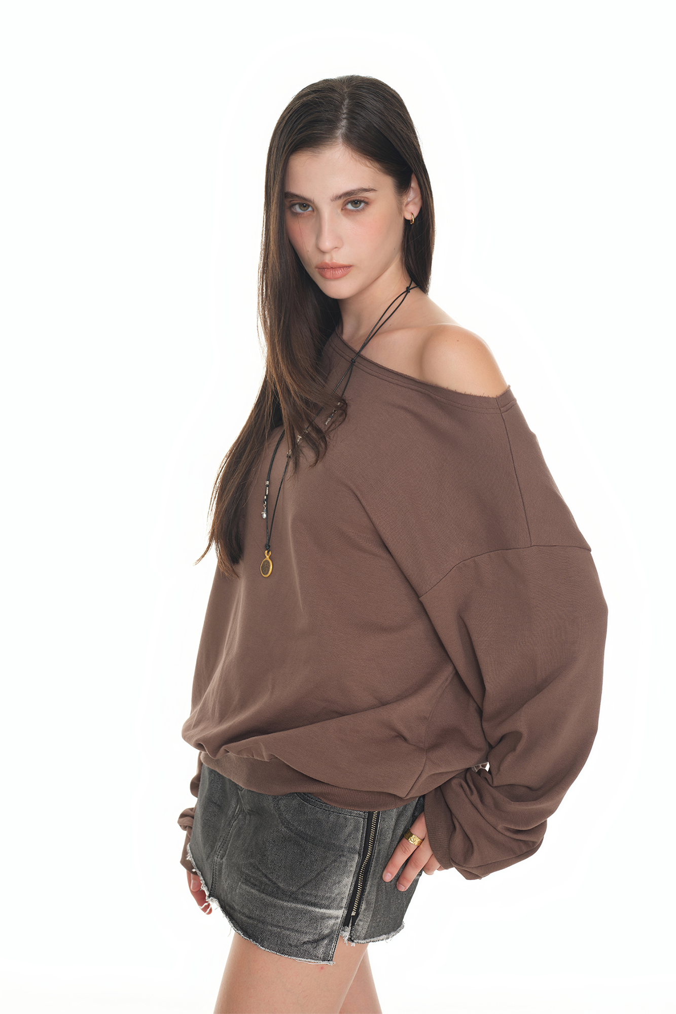 ASYMMETRIC ONE SHOULDER SWEATSHIRT (BROWN)
