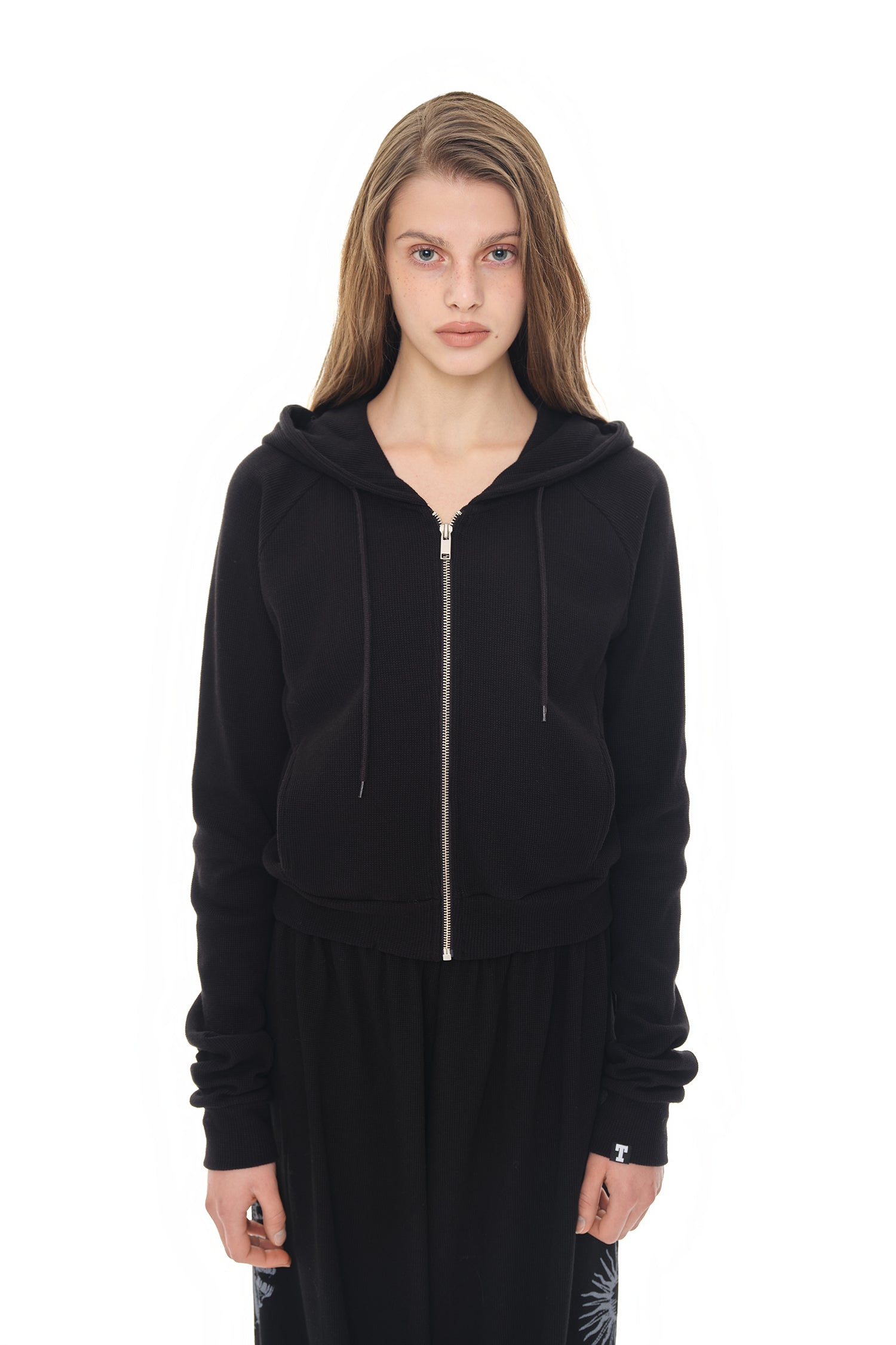 BASIC CROP WAFFLE ZIP-UP HOODIE (BLACK)