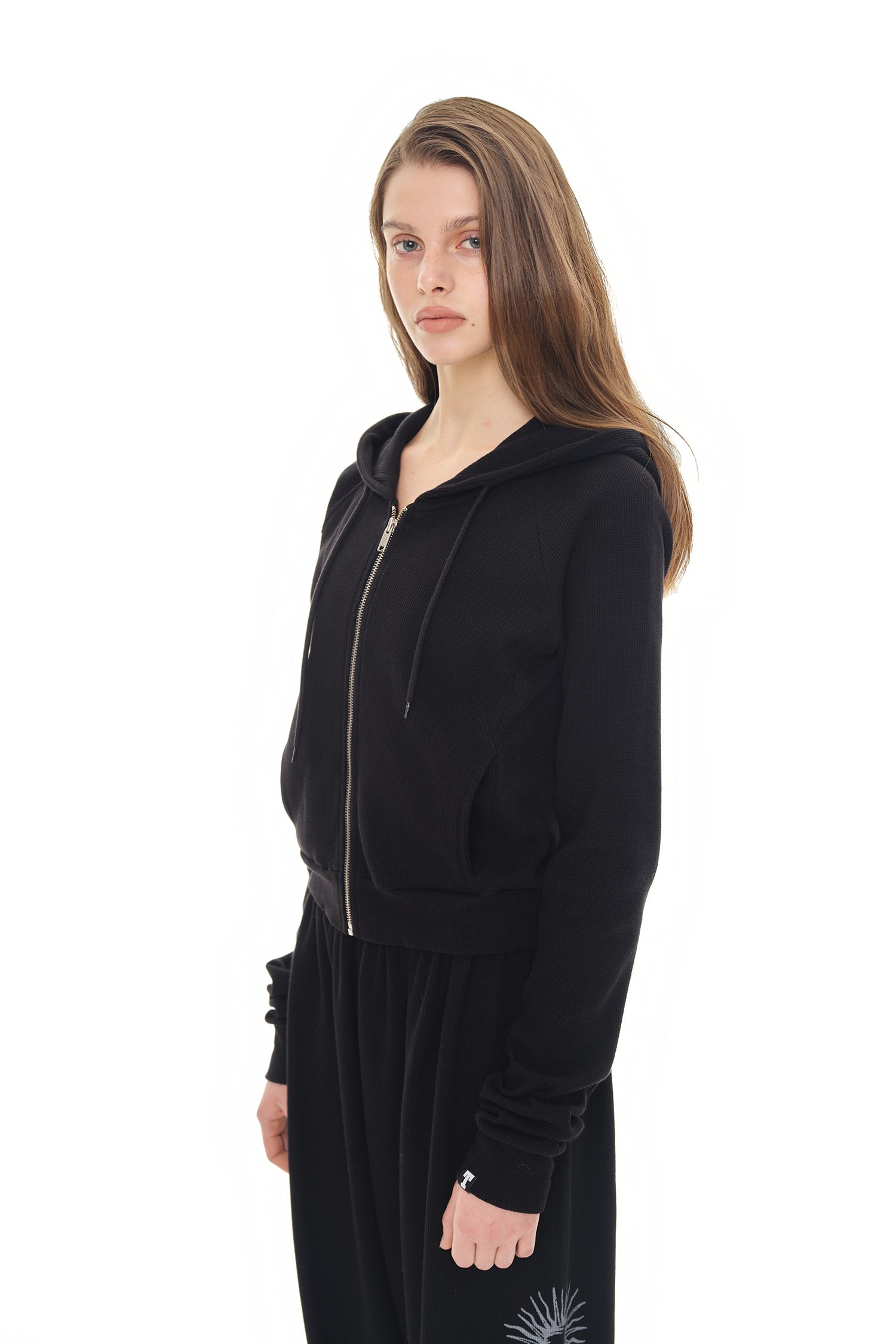 BASIC CROP WAFFLE ZIP-UP HOODIE (BLACK)
