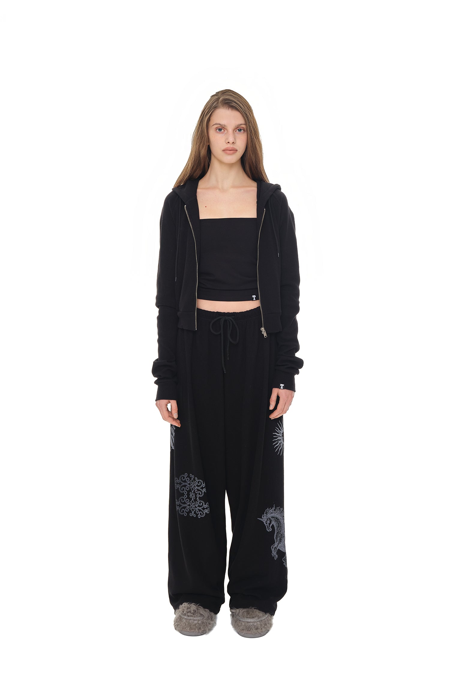 BASIC CROP WAFFLE ZIP-UP HOODIE (BLACK)