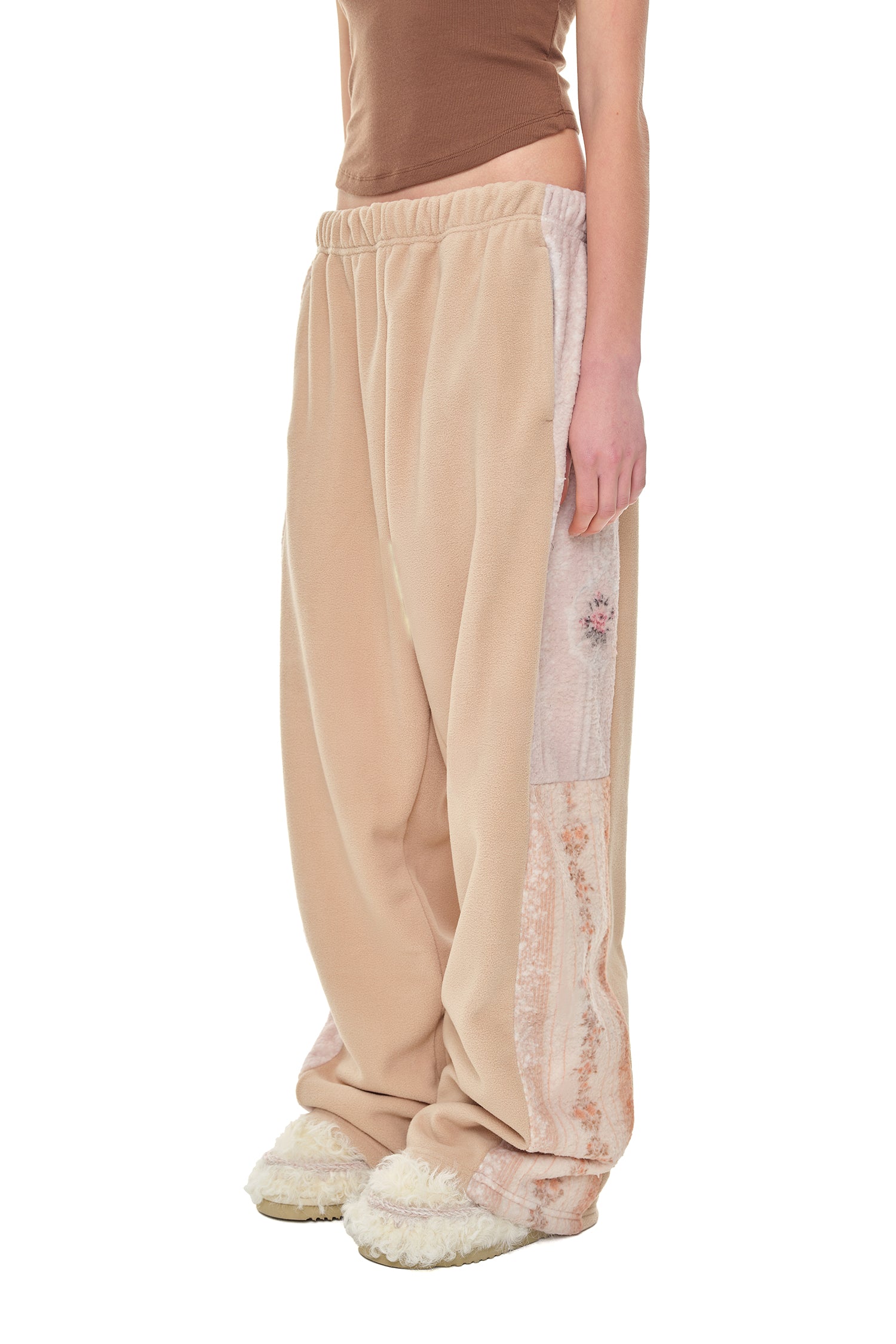 FLEECE PANEL SWEATPANTS (BEIGE)