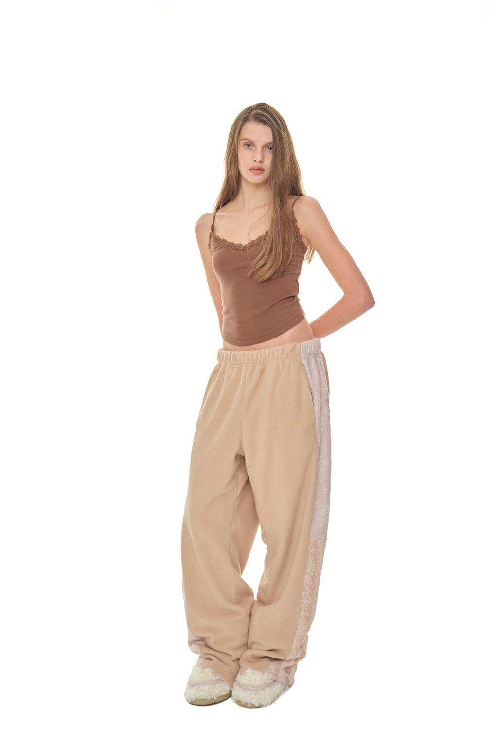 FLEECE PANEL SWEATPANTS (BEIGE)