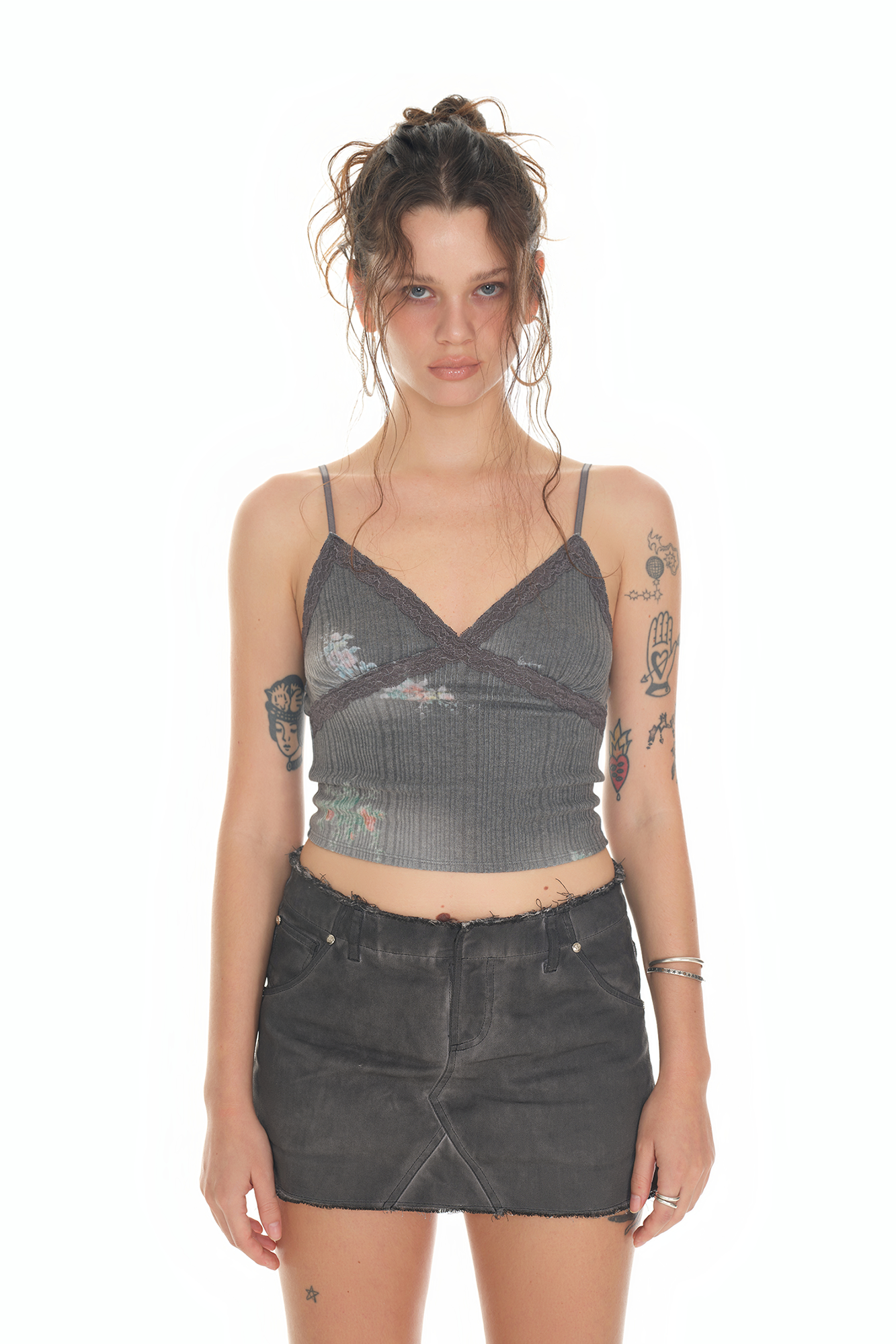 FLORAL LACE RIBBED CAMI TOP (CHARCOAL)