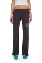 FOLK PATTERN SLIM-FIT WAFFLE PANTS (CHARCOAL)