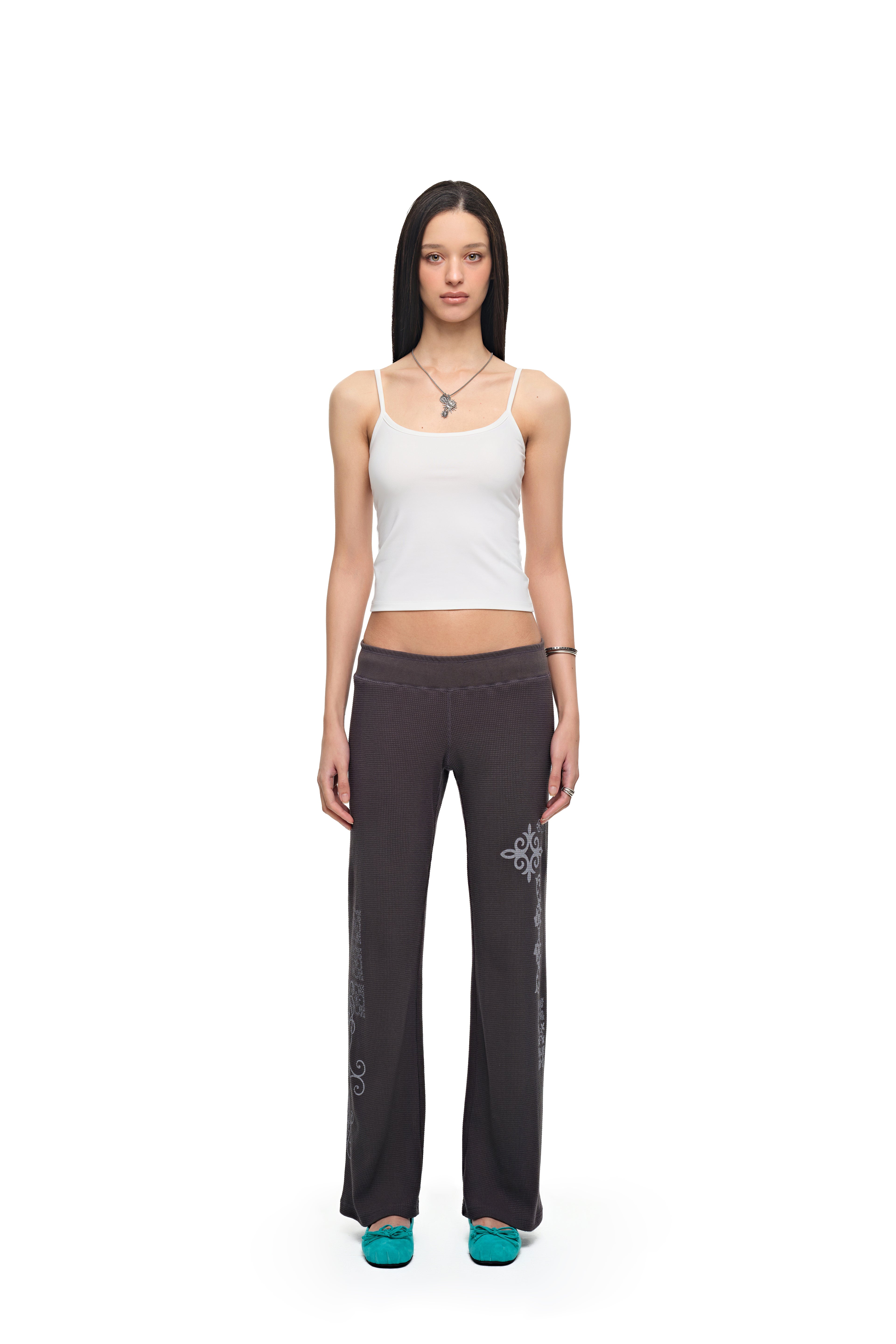 FOLK PATTERN SLIM-FIT WAFFLE PANTS (CHARCOAL)