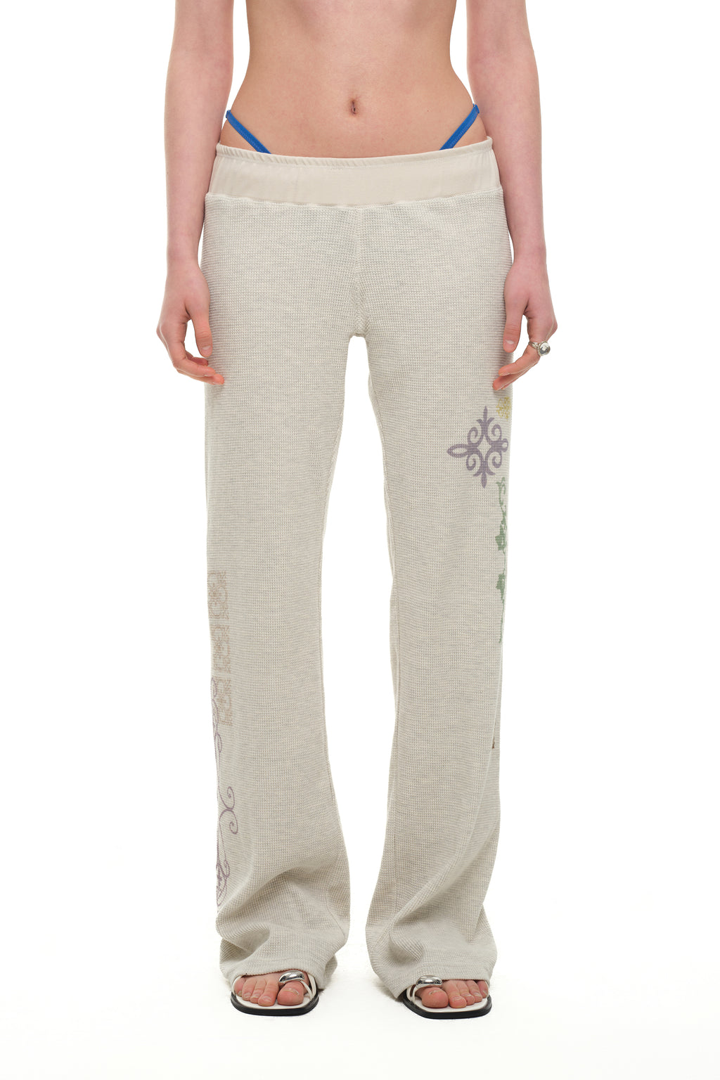 FOLK PATTERN SLIM-FIT WAFFLE PANTS (IVORY)