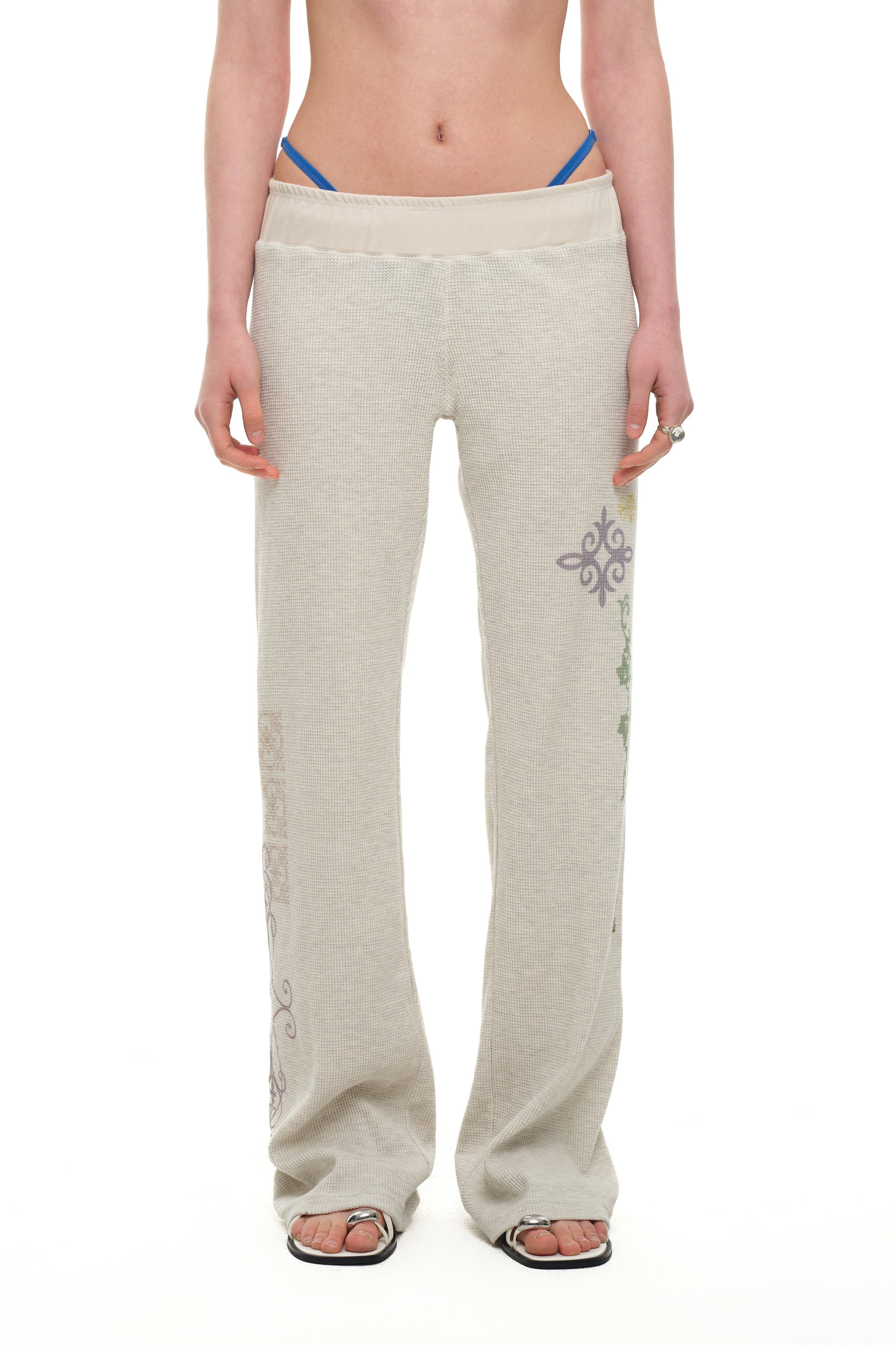 FOLK PATTERN SLIM-FIT WAFFLE PANTS (IVORY)