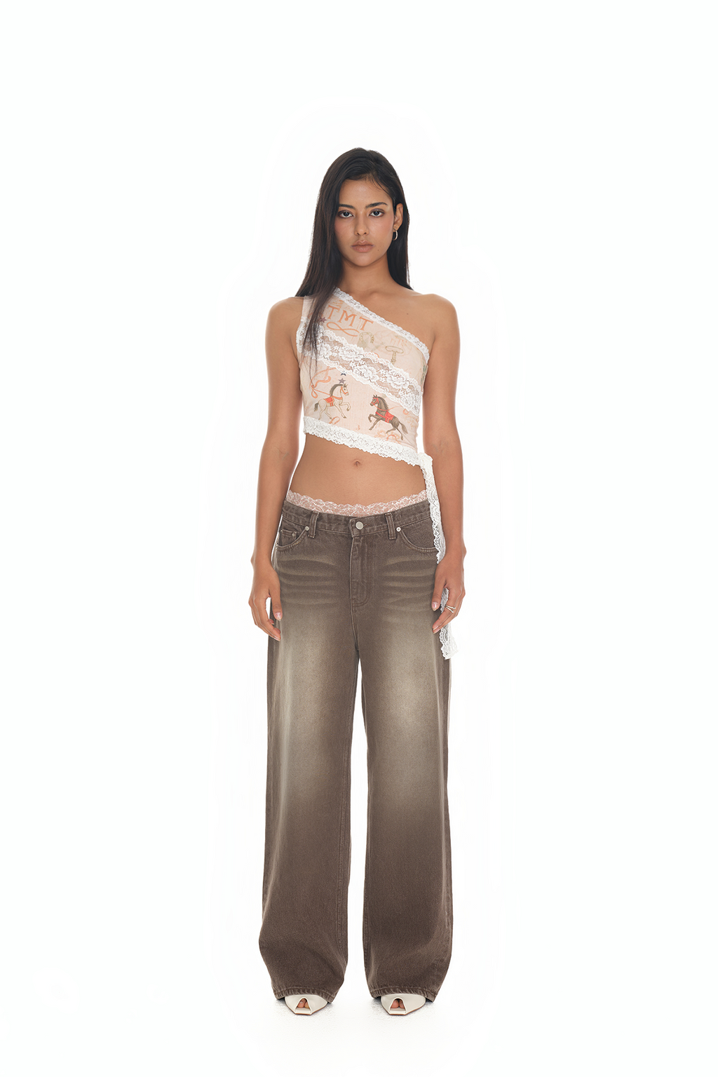 LOW RISE STRAIGHT-FIT JEANS (BROWN)