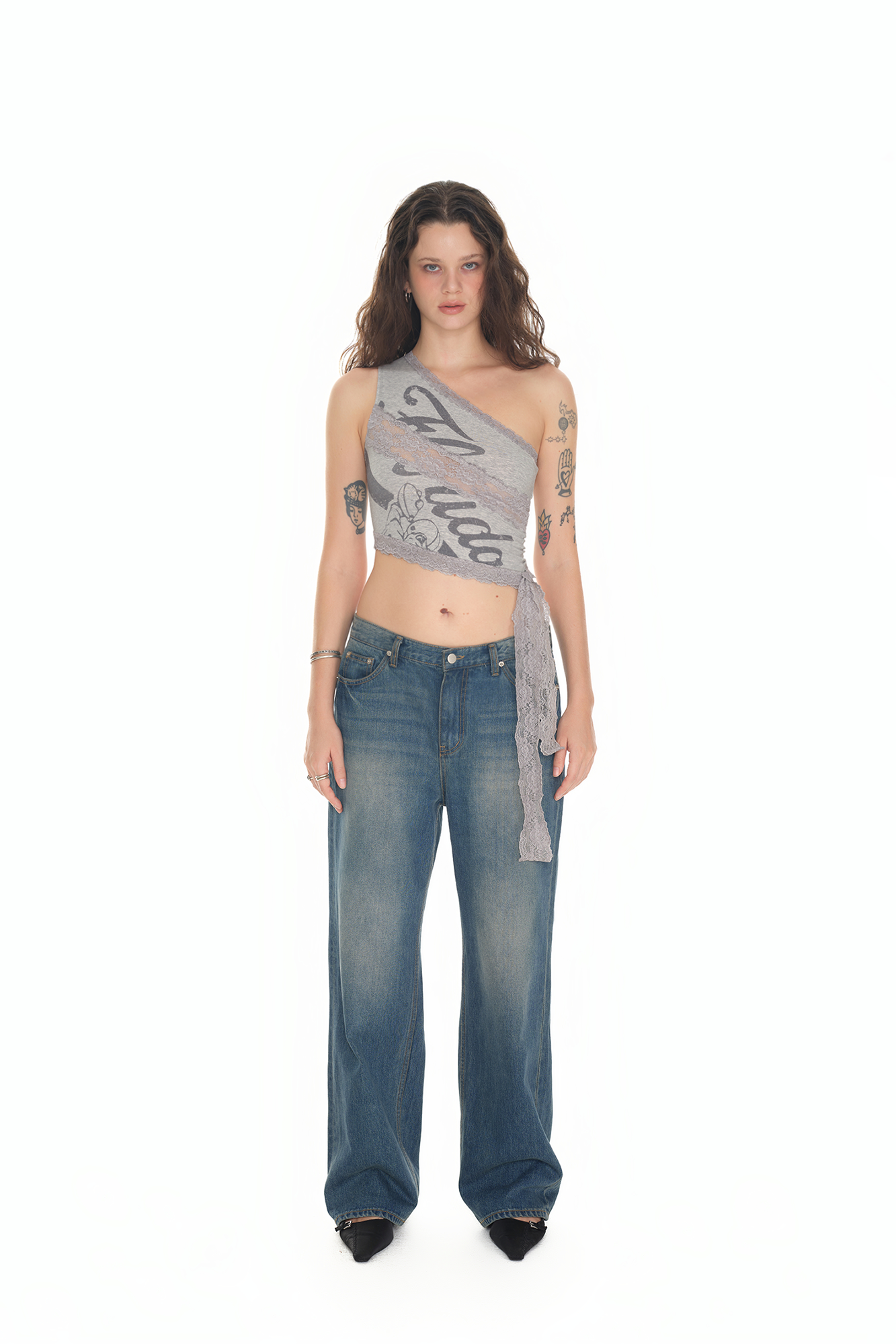 LOW RISE STRAIGHT-FIT JEANS (VINTAGE BLUE)