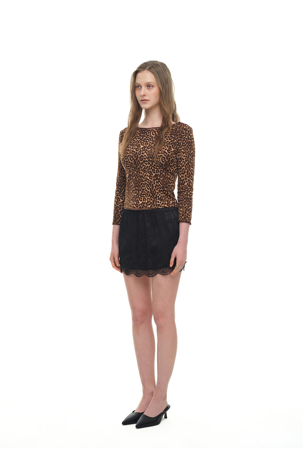 LACE THREE-QUARTER SLEEVE TOP (LEOPARD)