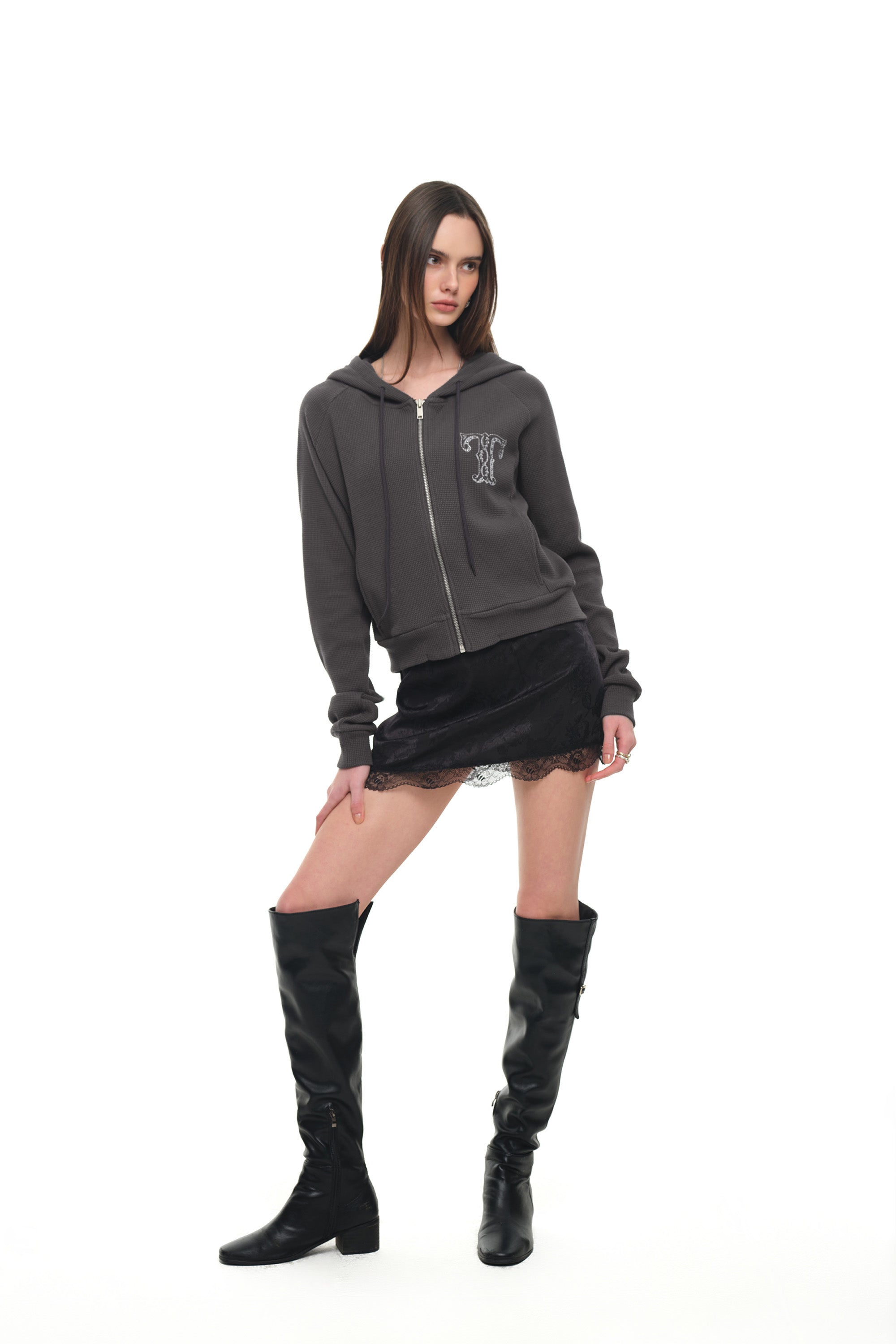 LEO HOTFIX CROP WAFFLE ZIP-UP HOODIE (CHARCOAL)