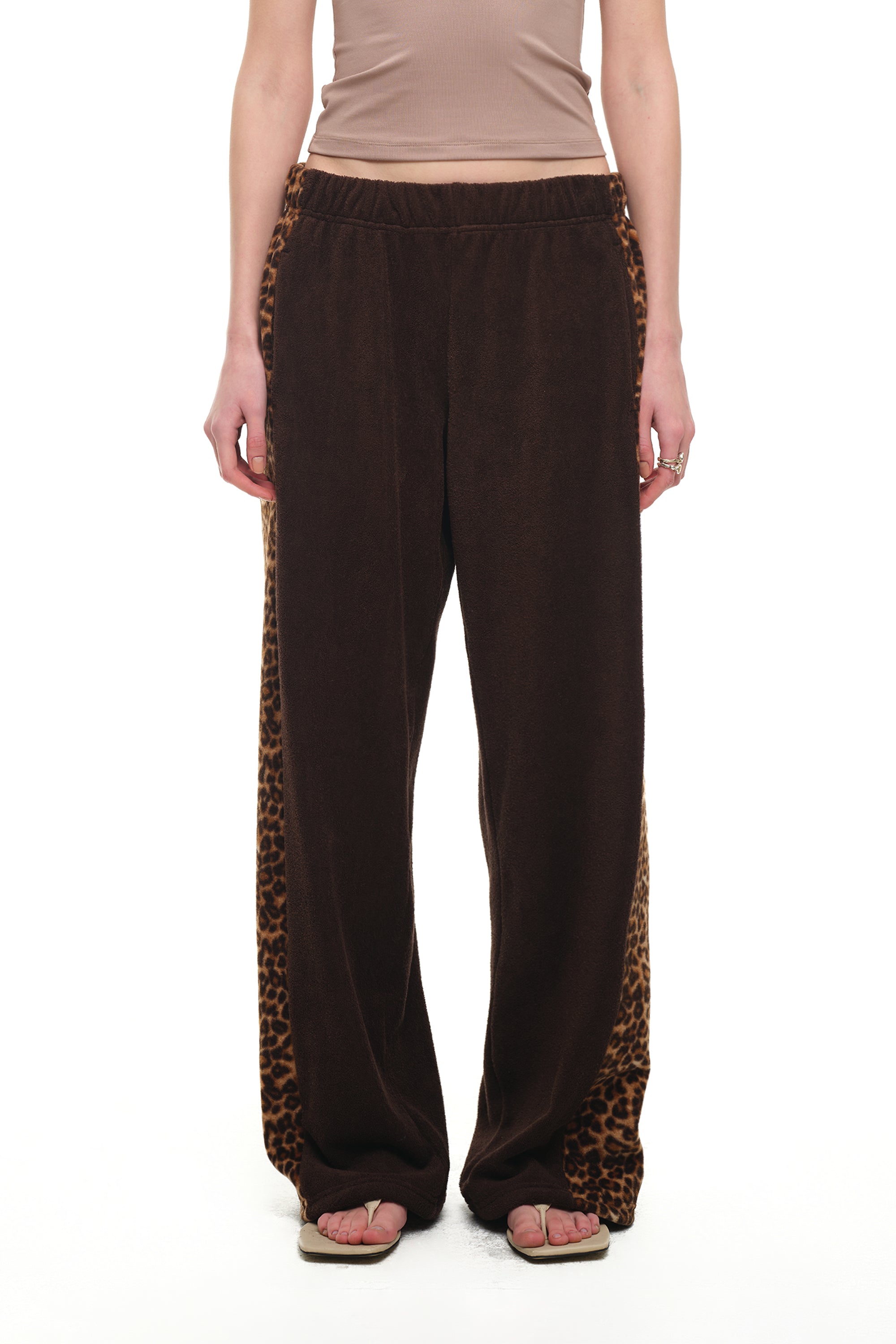 LEOPARD TERRY PANEL SWEATPANTS (BROWN)