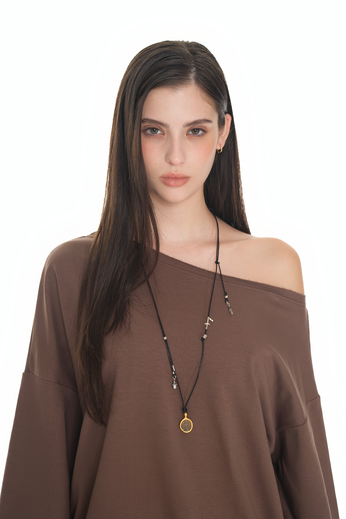 [ONLY ONE] ENGRAVED CIRCLE GEMSTONE NECKLACE