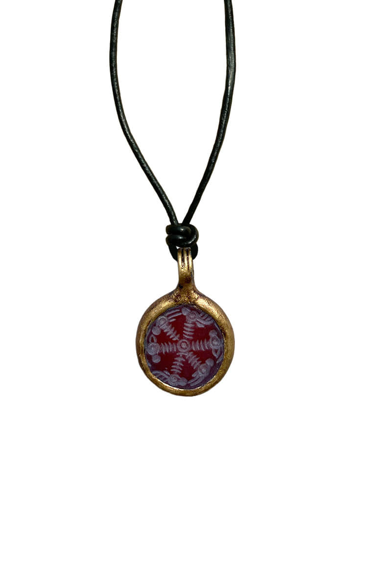 [ONLY ONE] RED JADE GEMSTONE NECKLACE