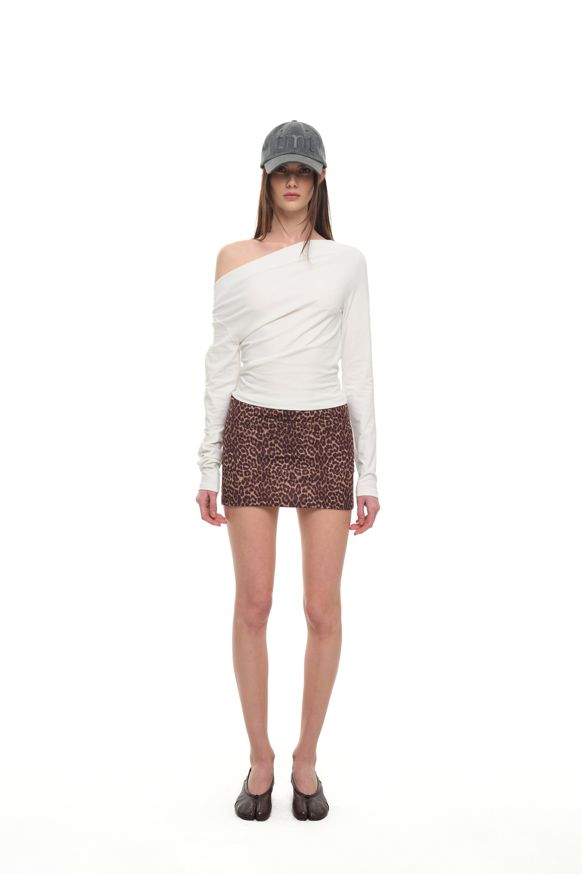 ONE SHOULDER 02 LONG SLEEVE TOP (WHITE)