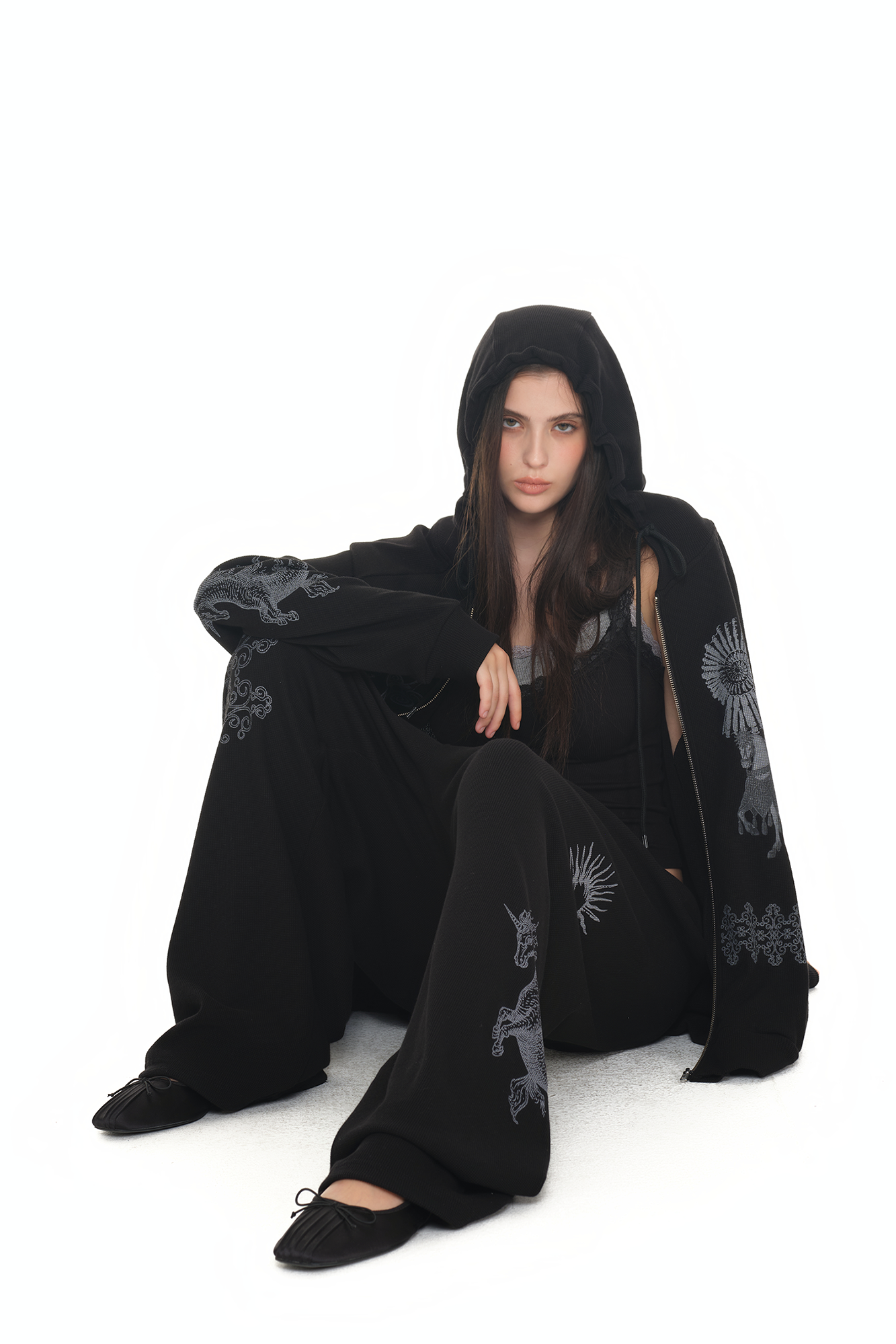 TAROT 02 WAFFLE ZIP-UP HOODIE (BLACK)