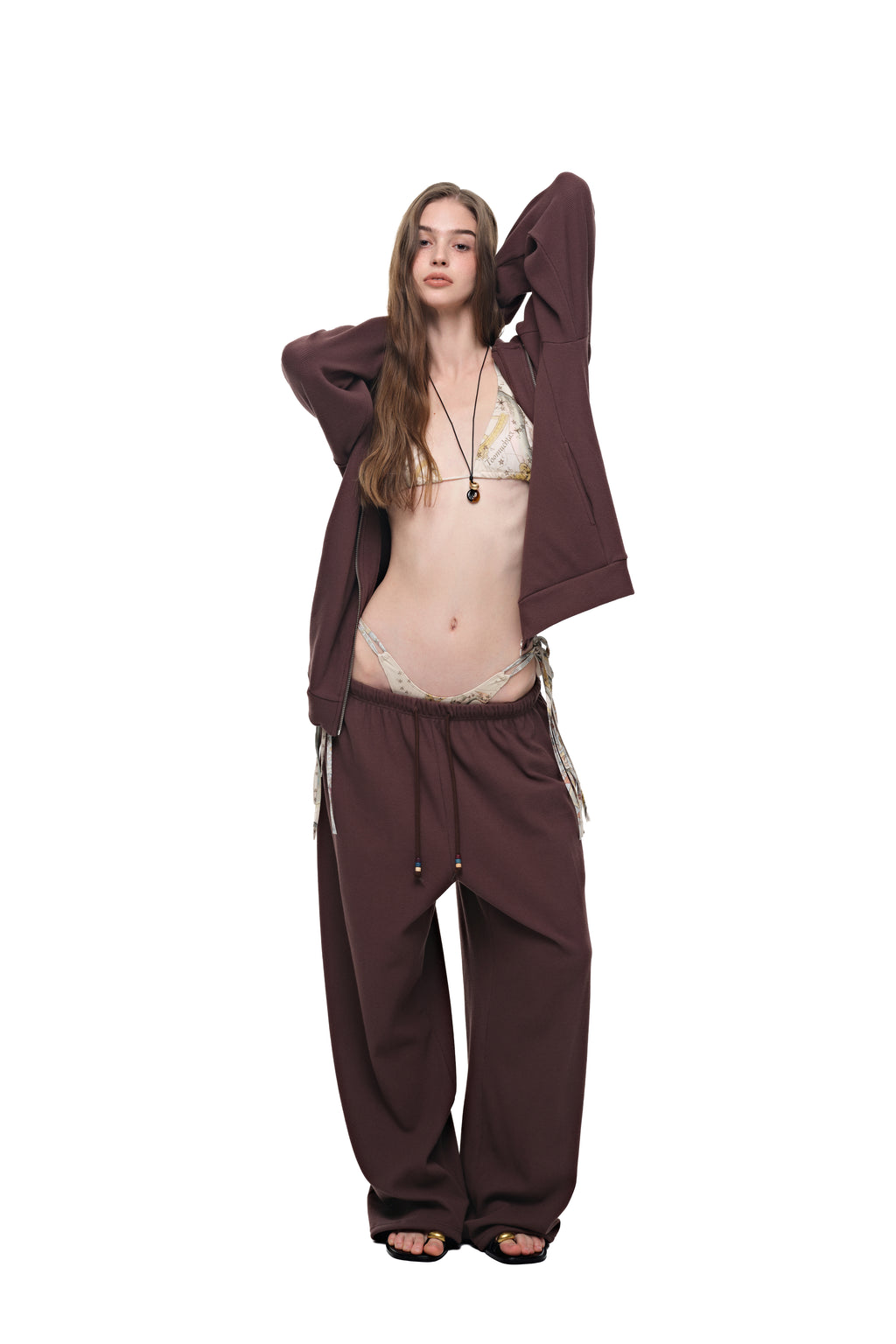 WOOD BEAD WAFFLE ZIP-UP HOODIE (BROWN)