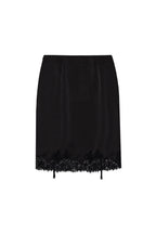 LACE TRIM GARTER MIDI SKIRT (BLACK)