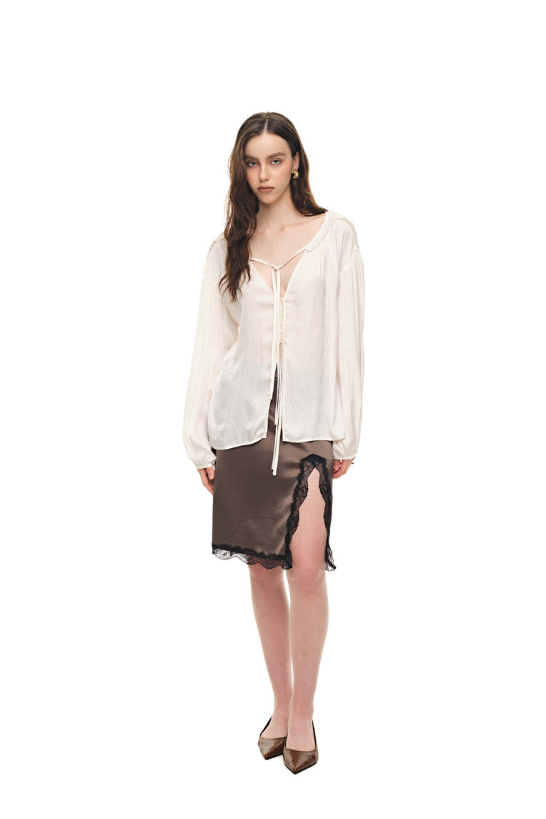 FRILL TRIM TIE BLOUSE (IVORY)