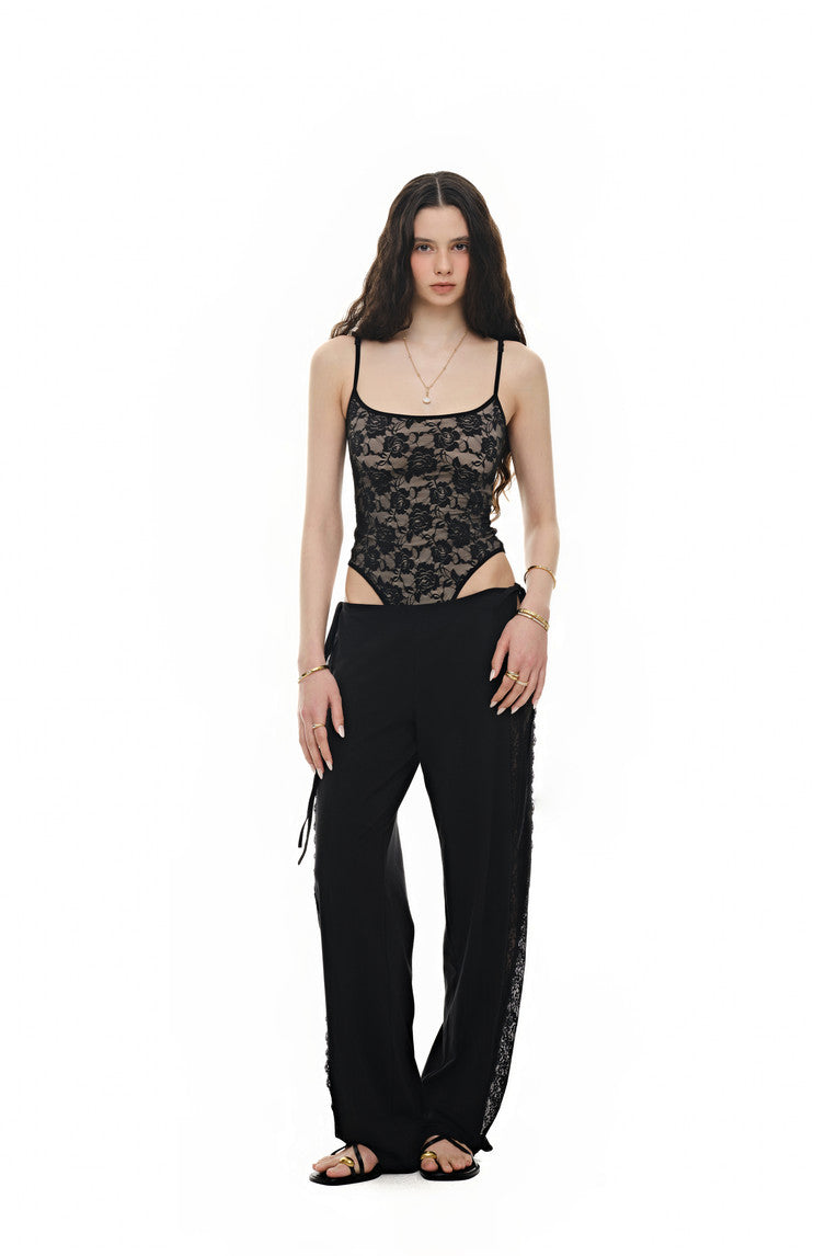 DEEP ROUND NECK LACE BODYSUIT (BLACK)